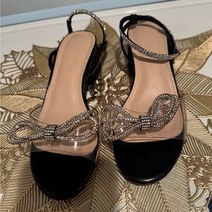 Elegant Black Sandals with Rhinestone Bow